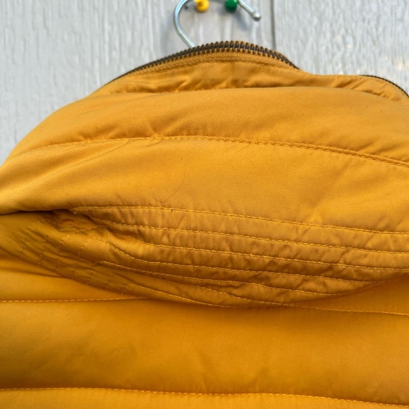 Zara Yellow Puffer with Hidden Hood & Faux Fur Lining. Size Small - Picture 4 of 7